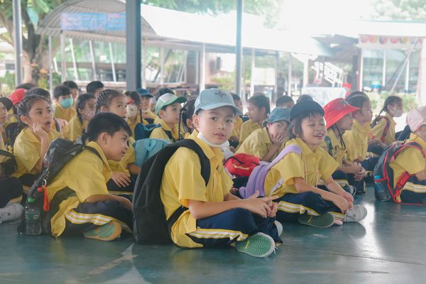 โรงเรียนปรีชานุศาสน์